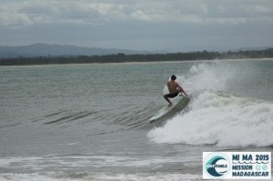 -®Benoit-CARPENTIER-SUP-longboard-surf-Mission_ MADASCAR_2015_2©-surf4smile