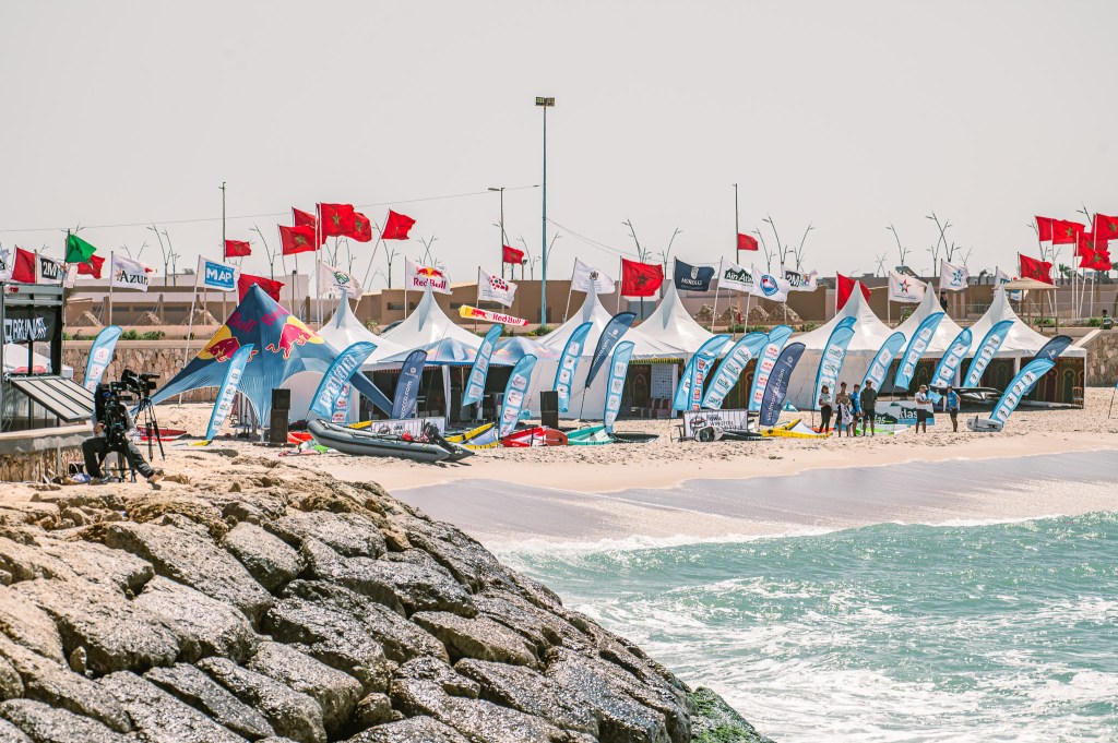 ®-Benoit-CARPENTIER-GWA-Wingfoil-Wave-World-Tour-2024-DAKHLA©-GWA-3