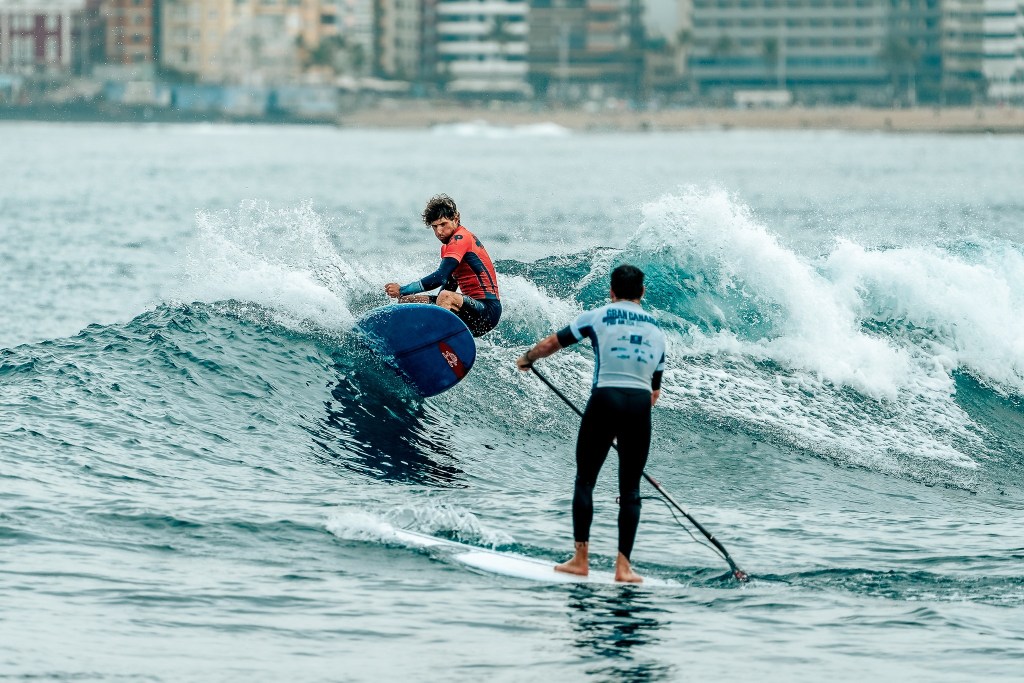 ®-Benoit-CARPENTIER-APP-Gran-Canaria-2024-Longboard-SUP-Mathieu-Carpentier-Pierre-Carpentier-©-APP-55
